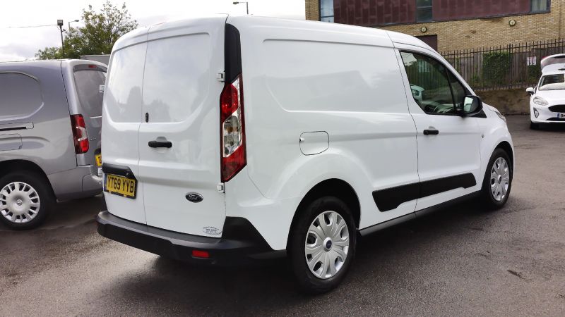 FORD TRANSIT CONNECT 230 TREND 1.5 TDCI L1 SWB WITH ONLY 22.000 MILES,SAT NAV,AIR CONDITIONING,PARKING SENSORS AND MORE *** SOLD *** - 2896 - 6