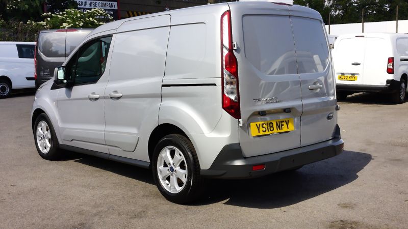 FORD TRANSIT CONNECT 200 LIMITED L1 SWB IN SILVER WITH ONLY 53.000 MILES,AIR CONDITIONING,PARKING SENSORS AND MORE - 2866 - 7