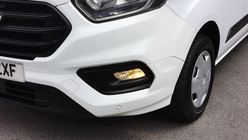 FORD TRANSIT CUSTOM 300 TREND L2 H1 LWB WITH AIR CONDITIONING,PARKING SENSORS,CRUISE CONTROL,BLUETOOTH AND MORE - 2885 - 19
