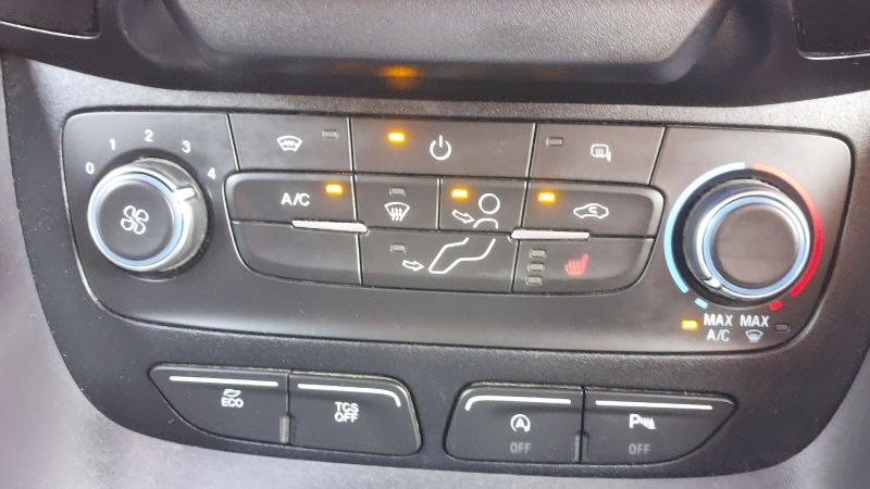 FORD TRANSIT CONNECT 250 LIMITED L2 LWB AUTOMATIC IN RED WITH AIR CONDITIONING,REAR CAMERA,PARKING SENSORS,ALLOYS AND MORE - 2876 - 18