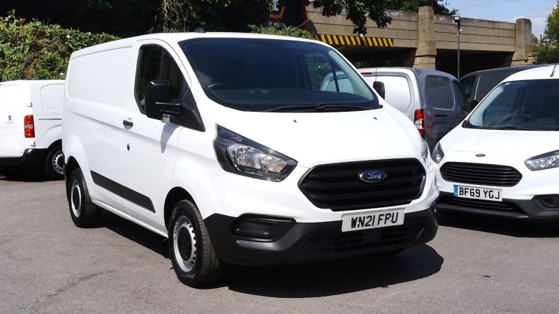 FORD TRANSIT CUSTOM 300 LEADER ECOBLUE L1 SWB WITH AIR CONDITIONING,PARKING SENSORS,BLUETOOTH,6 SPEED AND MORE - 2899 - 19