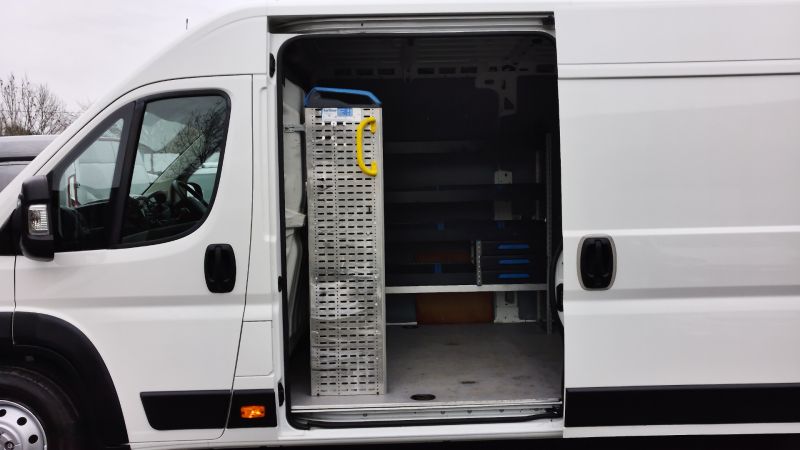 CITROEN RELAY 35 HEAVY L4 ENTERPRISE 2.2 BLUEHDI WITH AIR CONDITIONING,REAR CAMERA,PLATFORM LIFT,CRUISE CONTROL AND MORE - 2956 - 27