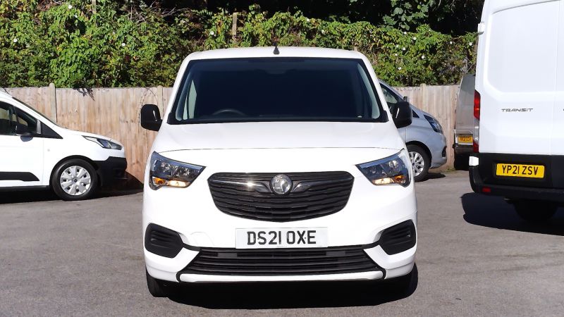 VAUXHALL COMBO 2300 SPORTIVE L2H1 LWB WITH AIR CONDITIONING,PARKING SENSORS,BLUETOOTH AND MORE - 2926 - 23