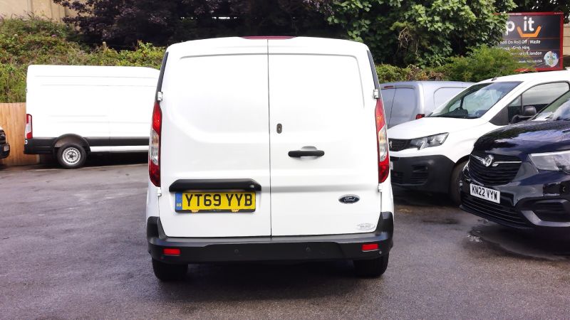 FORD TRANSIT CONNECT 230 TREND 1.5 TDCI L1 SWB WITH ONLY 22.000 MILES,SAT NAV,AIR CONDITIONING,PARKING SENSORS AND MORE *** SOLD *** - 2896 - 10