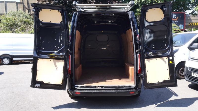 FORD TRANSIT CUSTOM 300 LIMITED L2H2 LWB HIGH ROOF IN BLACK WITH AIR CONDITIONING,PARK ASSIST CAMERA,PARKING SENSORS,HEATED SEATS AND MORE - 2875 - 10