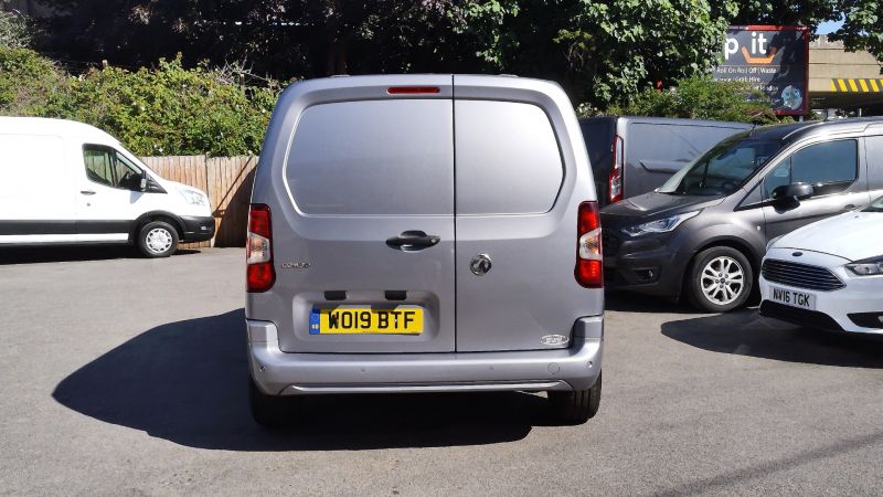 VAUXHALL COMBO 2000 SPORTIVE 1.6 L1 SWB IN GREY/SILVER WITH AIR CONDITIONING,3 SEATS,PARKING SENSORS AND MORE  - 2880 - 7