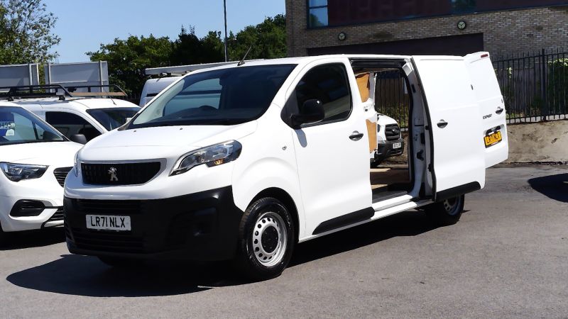 PEUGEOT EXPERT 2.0 PROFESSIONAL 1400 WITH AIR CONDITIONING,PARKING SENSORS AND MORE - 2889 - 4