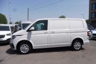 VOLKSWAGEN TRANSPORTER T28 HIGHLINE 2.0TDI 110 SWB IN WHITE WITH ONLY 18.000 MILES,AIR CONDITIONING,PARKING SENSORS,BLUETOOTH AND MORE - 2106 - 9