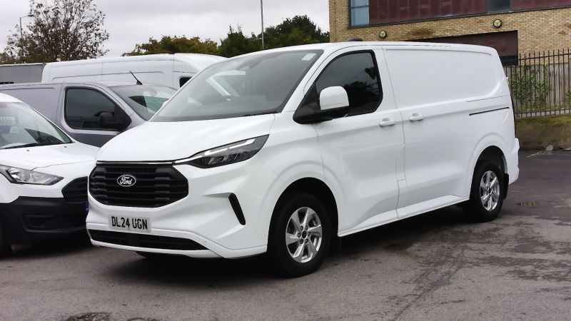 Used FORD TRANSIT CUSTOM in Surbiton, Surrey for sale