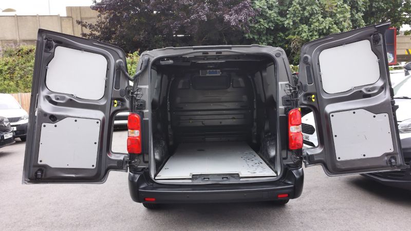 PEUGEOT EXPERT 1400 PROFESSIONAL PREMIUM 2.0 B-HDI 145PS L2 LWB IN GREY.AIR CONDITIONING,SECURITY LOCKS AND MORE - 2908 - 7