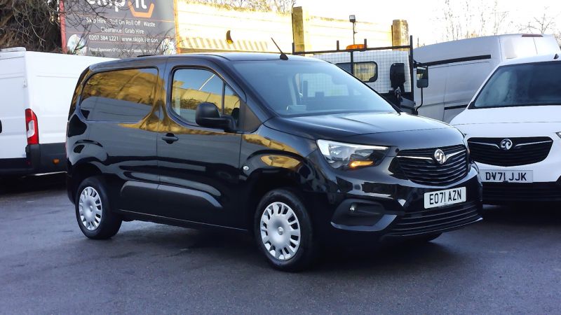 VAUXHALL COMBO 2300 SPORTIVE L1 SWB IN BLACK WITH AIR CONDITIONING,PARKING SENSORS,6 SPEED,3 SEATS AND MORE - 2974 - 4