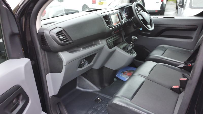 CITROEN DISPATCH 1400 ENTERPRISE PRO 2.0 B-HDI 145PS IN BLACK ONLY 45.000 MILES,AIR CONDITIONING,PARKING SENSORS AND MORE - 2953 - 16