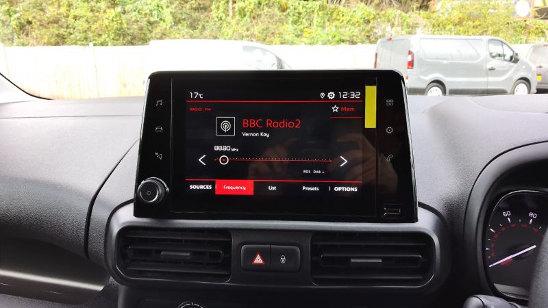 CITROEN BERLINGO 650 ENTERPRISE M BLUEHDI IN BLACK WITH ONLY 28.000 MILES,AIR CONDITIONING,ELECTRIC PACK,SENSORS,BLUETOOTH AND MORE *** SOLD *** - 2942 - 14