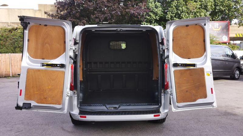 FORD TRANSIT CUSTOM 320 LIMITED L1 SWB 6 SEATER DOUBLE CAB COMBI CREW VAN WITH AIR CONDITIONING,PARKING SENSORS,ALLOYS,HEATED SEATS AND MORE *** DEPOSIT TAKEN *** - 2914 - 13