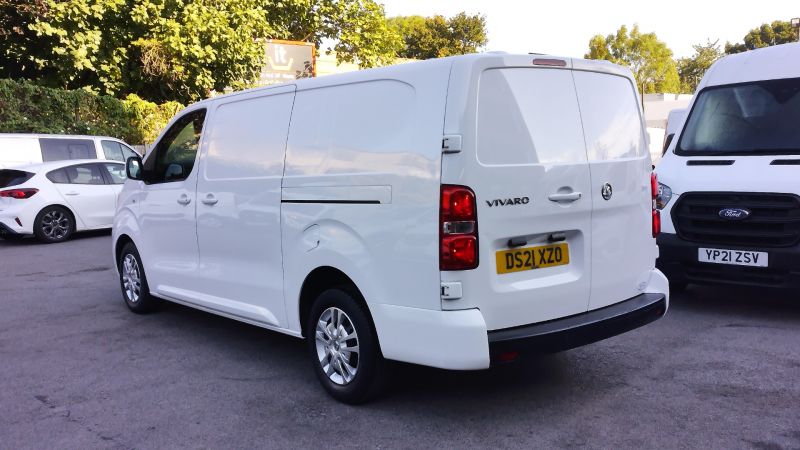 VAUXHALL VIVARO 3100 SPORTIVE L2H1 LWB AUTOMATIC WITH SAT NAV,AIR CONDITIONING,PARKING SENSORS AND MORE *** SOLD *** - 2925 - 5