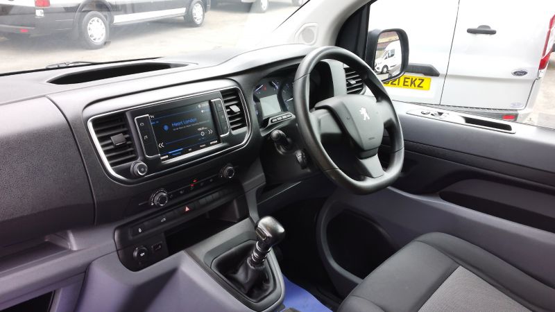PEUGEOT EXPERT 2.0 PROFESSIONAL PREMIUM L2 LWB IN GREY WITH AIR CONDITIONING,PARKING SENSORS AND MORE *** SOLD *** - 2879 - 15