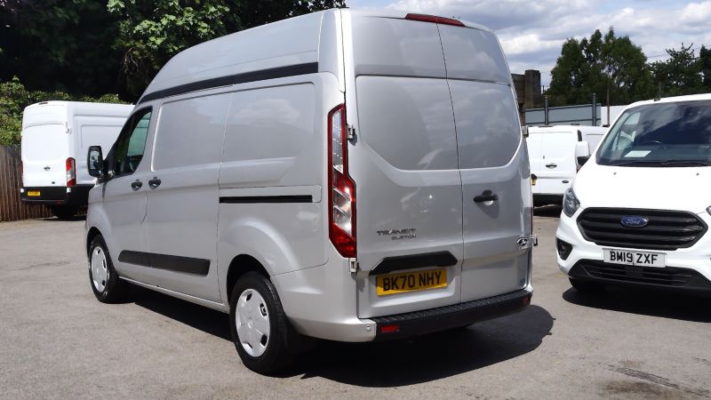 FORD TRANSIT CUSTOM 320 TREND ECOBLUE L1H2 SWB HIGH ROOF IN SILVER WITH SAT NAV,AIR CONDITIONING,PARKING SENSORS AND MORE *** SOLD *** - 2882 - 4