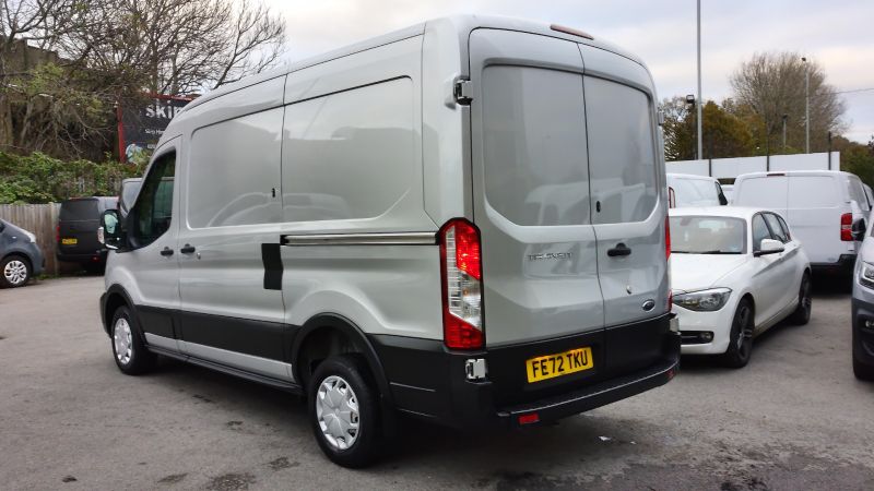 FORD TRANSIT 310 TREND LEADER L2 H2 MWB MEDIUM ROOF IN SILVER WITH AIR CONDITIONING,PARKING SENSORS AND MORE - 2950 - 4