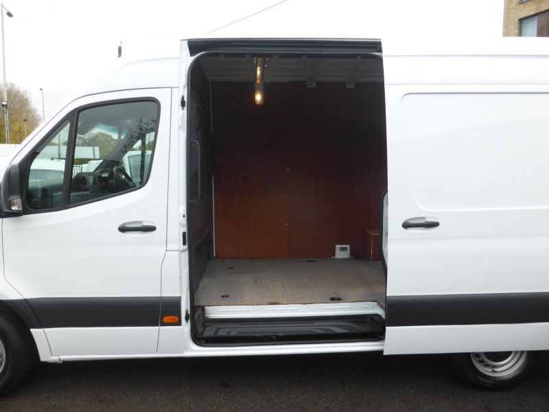 MERCEDES SPRINTER 316 CDI MWB HIGH ROOF RWD EURO 6 WITH CRUISE CONTROL,BLUETOOTH,DAB RADIO,6 SPEED **** DEPOSIT TAKEN **** - 2538 - 15