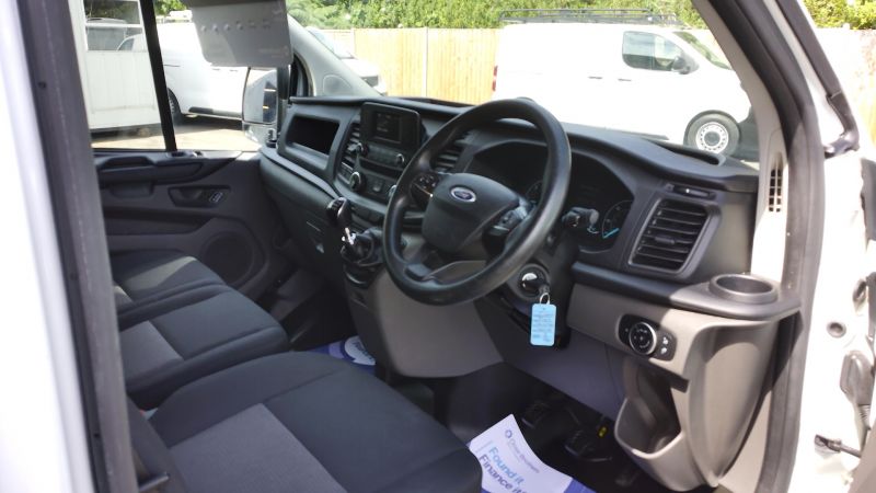 FORD TRANSIT CUSTOM 300 LEADER L1 SWB WITH ONLY 53.000 MILES,AIR CONDITIONING,PARKING SENSORS,WETBELT REPLACED AND MORE - 2898 - 12