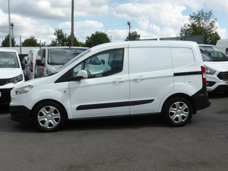 FORD TRANSIT COURIER TREND 1.5 TDCI WITH  ONLY 52.000 MILES,AIR CONDITIONING,PARKING SENSORS AND MORE - 2873 - 2
