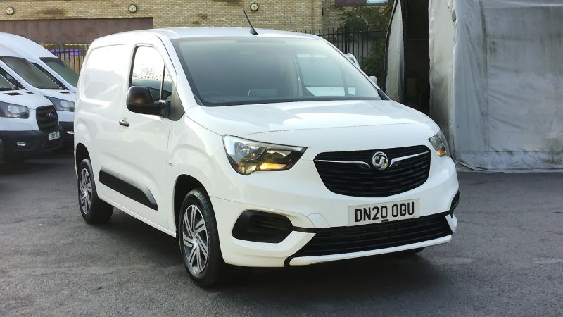 VAUXHALL COMBO 2300 SPORTIVE L1 SWB WITH AIR CONDITIONING,PARKING SENSORS,BLUETOOTH AND MORE - 2924 - 22