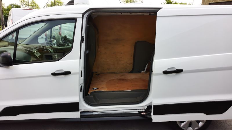 FORD TRANSIT CONNECT 210 BASE TDCI L2 LWB WITH ONLY 59.000 MILES,AIR CONDITIONING,PARKING SENSORS,BLUETOOTH AND MORE - 2857 - 17