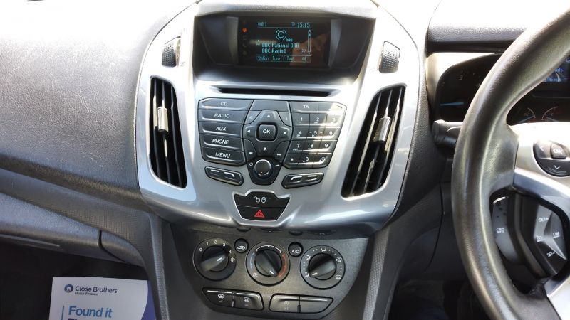 FORD TRANSIT CONNECT 200 LIMITED L1 SWB IN SILVER WITH ONLY 53.000 MILES,AIR CONDITIONING,PARKING SENSORS AND MORE - 2866 - 14