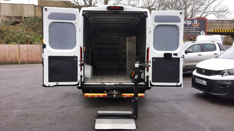 CITROEN RELAY 35 HEAVY L4 ENTERPRISE 2.2 BLUEHDI WITH AIR CONDITIONING,REAR CAMERA,PLATFORM LIFT,CRUISE CONTROL AND MORE - 2956 - 12