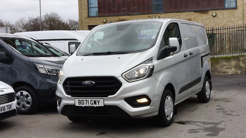 FORD TRANSIT CUSTOM 280 TREND L1 SWB IN SILVER WITH SAT NAV,AIR CONDITIONING,PARKING SENSORS AND MORE - 2985 - 24