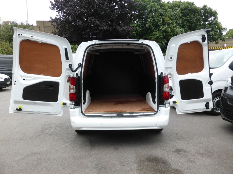 VAUXHALL COMBO 2300 SPORTIVE L2 LWB WITH ONLY 37.000 MILES,AIR CONDITIONING,PARKING SENSORS,BLUETOOTH AND MORE - 2887 - 6