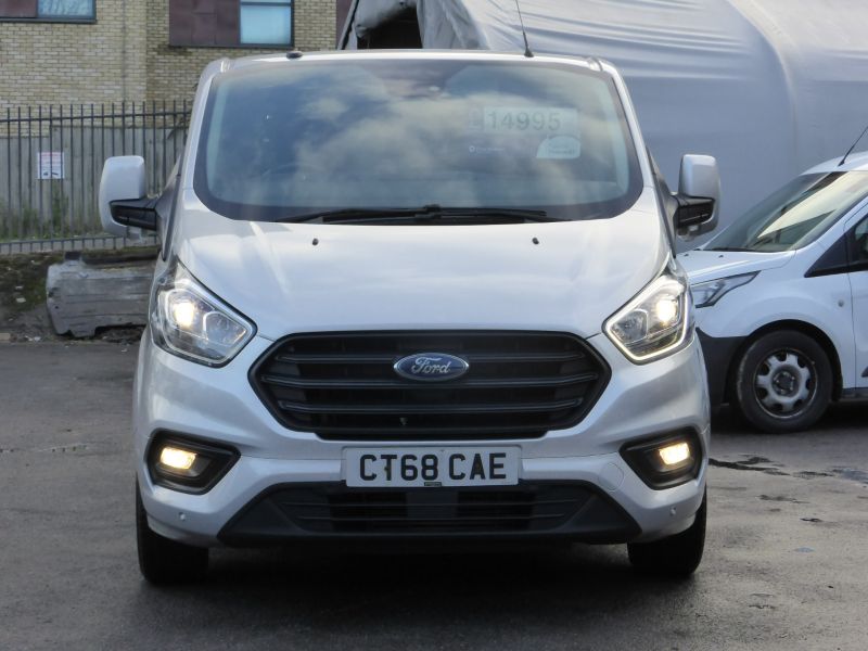 FORD TRANSIT CUSTOM 300 TREND L1 SWB WITH REAR TAILGATE,AIR CONDITIONING,PARKING SENSORS,CRUISE CONTROL,BLUETOOTH AND MORE - 2537 - 24