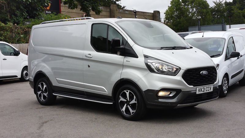 FORD TRANSIT CUSTOM 300 ACTIVE ECOBLUE L1 SWB IN SILVER WITH SAT NAV,AIR CONDITIONING,LEATHER SEATS,ALLOYS AND MORE - 2901 - 28