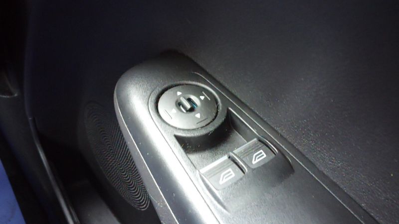 FORD TRANSIT COURIER LIMITED 1.5 TDCI WITH AIR CONDITIONING,ALLOY'S,PARKING SENSORS AND MORE - 2977 - 18