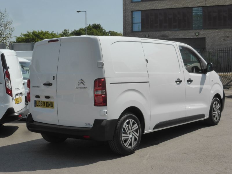 CITROEN DISPATCH M 1000 ENTERPRISE BLUEHDI WITH ONLY 41.000 MILES,AIR CONDITIONING,PARKING SENSORS,6 SPEED AND MORE *** SOLD *** - 2819 - 6