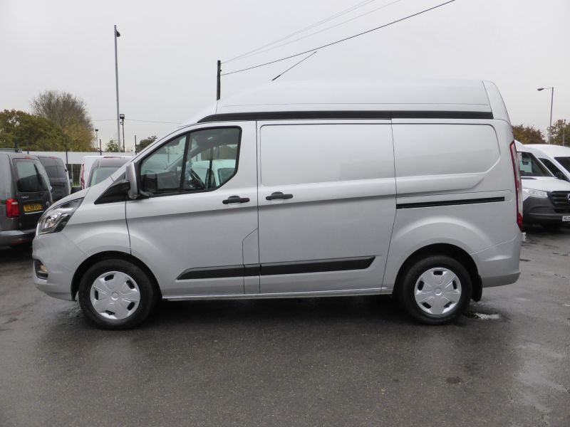 FORD TRANSIT CUSTOM 320 TREND AUTOMATIC L1 H2 SWB HIGH ROOF WITH SAT NAV,AIR CONDITIONING,PARKING SENSORS AND MORE - 2529 - 9