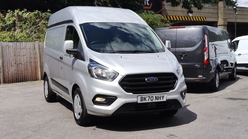 FORD TRANSIT CUSTOM 320 TREND ECOBLUE L1H2 SWB HIGH ROOF IN SILVER WITH SAT NAV,AIR CONDITIONING,PARKING SENSORS AND MORE *** SOLD *** - 2882 - 23