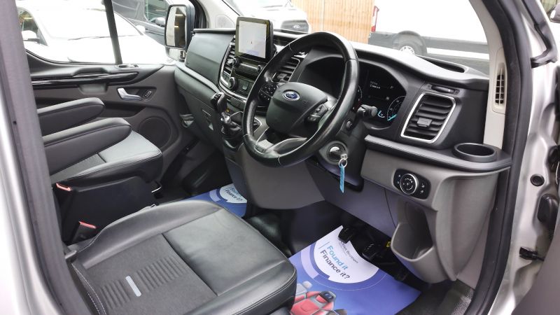 FORD TRANSIT CUSTOM 300 ACTIVE ECOBLUE L1 SWB IN SILVER WITH SAT NAV,AIR CONDITIONING,LEATHER SEATS,ALLOYS AND MORE - 2901 - 11
