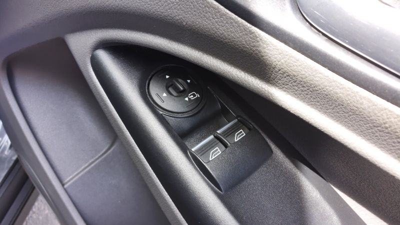 FORD TRANSIT CONNECT 200 LIMITED AUTOMATIC L1 SWB AUTOMATIC IN GREY WITH SAT NAV,REAR CAMERA,AIR CONDITIONING,PARKING SENSORS AND MORE - 2881 - 18