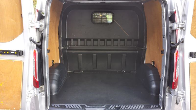 FORD TRANSIT CUSTOM 320 LIMITED L1 SWB 6 SEATER DOUBLE CAB COMBI CREW VAN WITH AIR CONDITIONING,PARKING SENSORS,ALLOYS,HEATED SEATS AND MORE *** DEPOSIT TAKEN *** - 2914 - 25