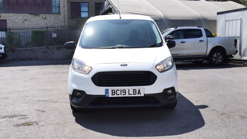 FORD TRANSIT COURIER TREND 1.5 TDCI WITH  ONLY 52.000 MILES,AIR CONDITIONING,PARKING SENSORS AND MORE *** SOLD *** - 2873 - 3