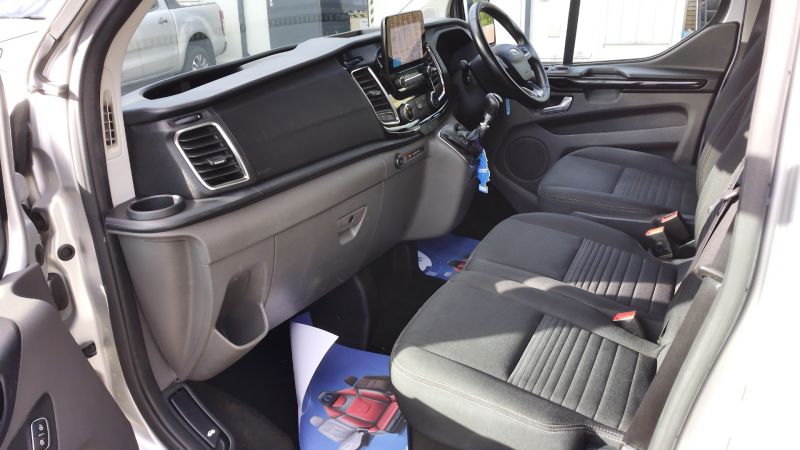 FORD TRANSIT CUSTOM 320 LIMITED L1 SWB 6 SEATER DOUBLE CAB COMBI CREW VAN WITH AIR CONDITIONING,PARKING SENSORS,ALLOYS,HEATED SEATS AND MORE *** DEPOSIT TAKEN *** - 2914 - 16