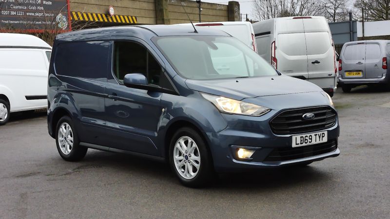 FORD TRANSIT CONNECT 200 LIMITED L1 SWB IN CHROME BLUE WITH ONLY 63.000 MILES,AIR CONDITIONING,FRONT+REAR PARKING SENSORS,ALLOY'S AND MORE - 2982 - 24