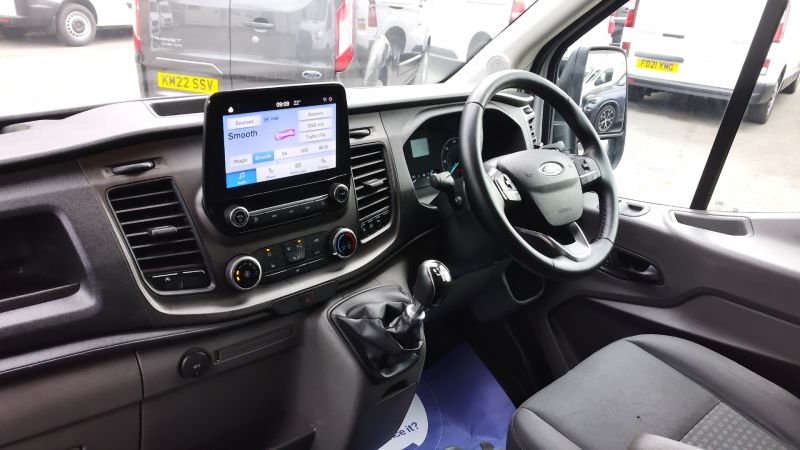 FORD TRANSIT 290 TREND L2H2 MWB MEDIUM ROOF WITH AIR CONDITIONING,PARKING SENSORS,CRUISE CONTROL AND MORE - 2872 - 13