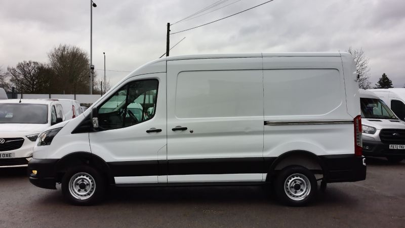 FORD TRANSIT 310 LEADER ECOBLUE L2H2 MWB MEDIUM ROOF WITH ONLY 57.000 MILES,SAT NAV,AIR CONDITIONING,HEATED SEATS AND MORE *** SOLD *** - 2963 - 8