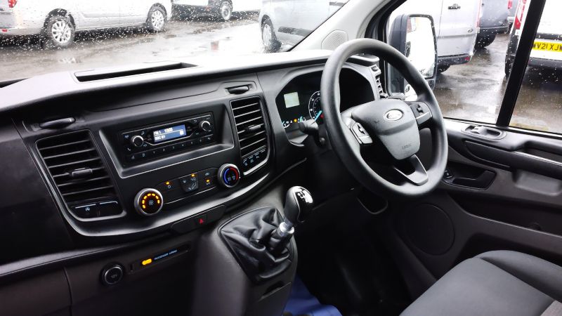 FORD TRANSIT CUSTOM 320 LEADER L2H2 LWB HIGH ROOF ONLY 63.000 MILES,AIR CONDITIONING,PARKING SENSORS AND MORE - 2965 - 13