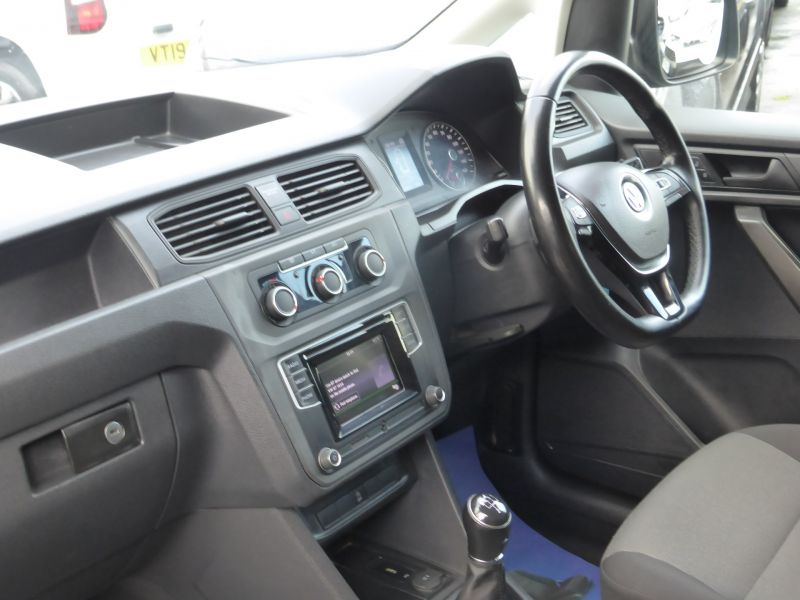 VOLKSWAGEN CADDY C20 TDI TRENDLINE SWB IN GREY WITH AIR CONDITIONING,PARKING SENSORS,DAB RADIO AND MORE - 2533 - 11