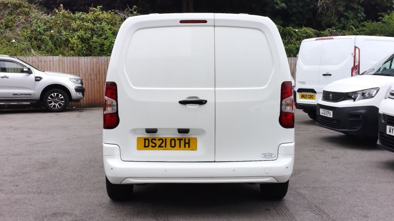 VAUXHALL COMBO 2300 SPORTIVE L2 LWB WITH ONLY 37.000 MILES,AIR CONDITIONING,PARKING SENSORS,BLUETOOTH AND MORE - 2887 - 11