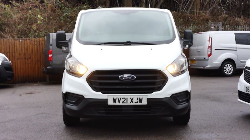 FORD TRANSIT CUSTOM 300 LEADER ECOBLUE L1 SWB WITH AIR CONDITIONING,PARKING SENSORS,DAB RADIO,6 SPEED AND MORE - 2958 - 2