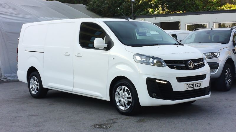 VAUXHALL VIVARO 3100 SPORTIVE L2H1 LWB AUTOMATIC WITH SAT NAV,AIR CONDITIONING,PARKING SENSORS AND MORE *** SOLD *** - 2925 - 4